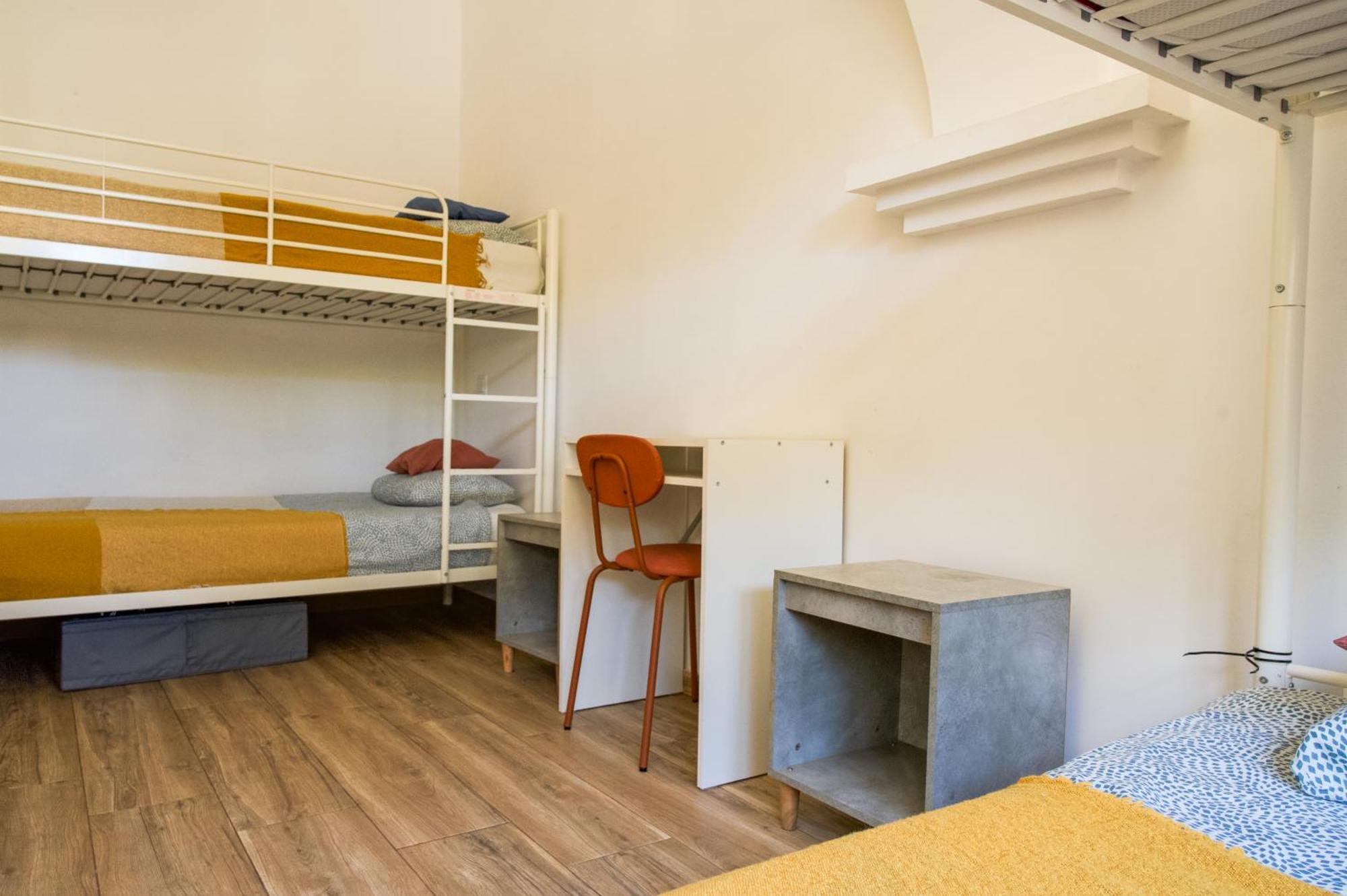 Quarto em Acomodações Particulares Cinderela House *